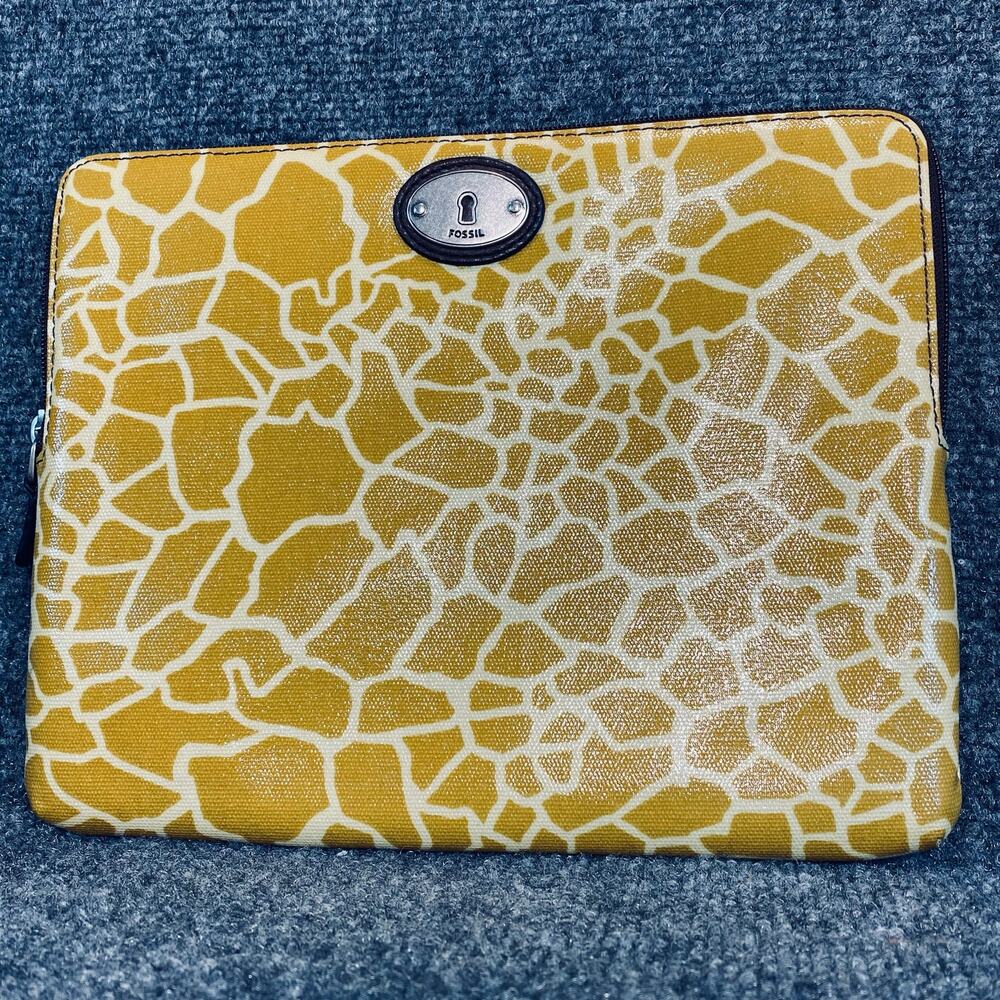 Fossil KeyPer Coated Canvas Zipper Giraffe Print Tablet iPad Case Mustard Yellow